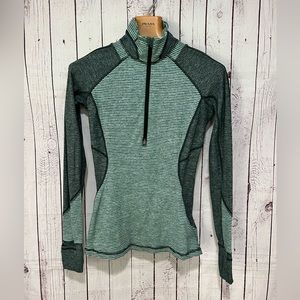 Lululemon Size 4 Green Long Sleeve Athletic Top!